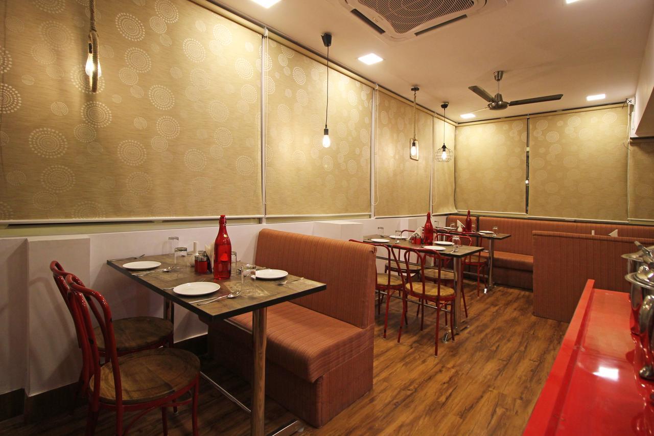Hotel Nanak Residency Нью-Дели Экстерьер фото